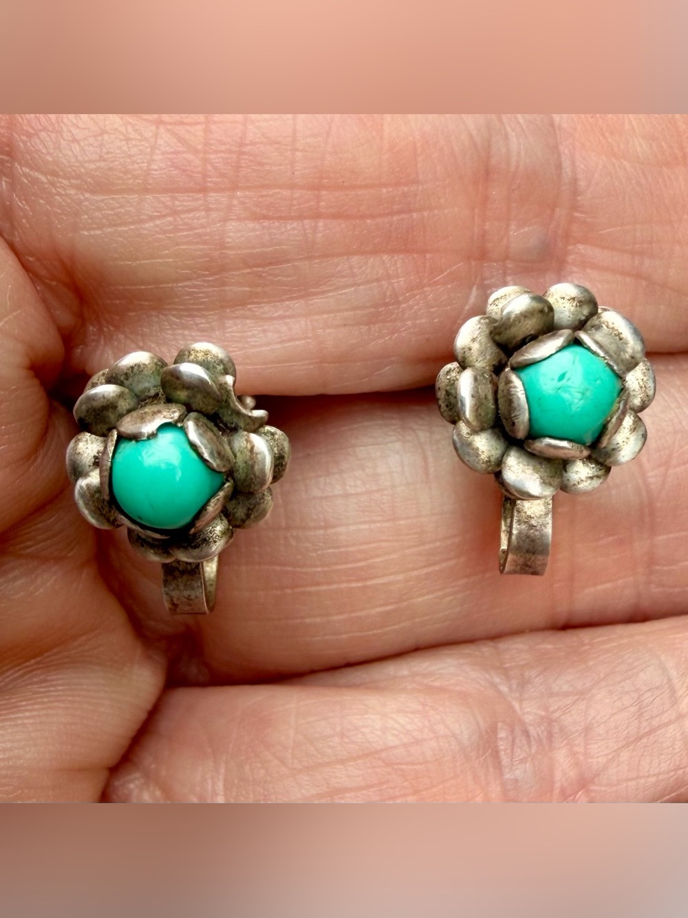 Vintage screwback turquoise earrings